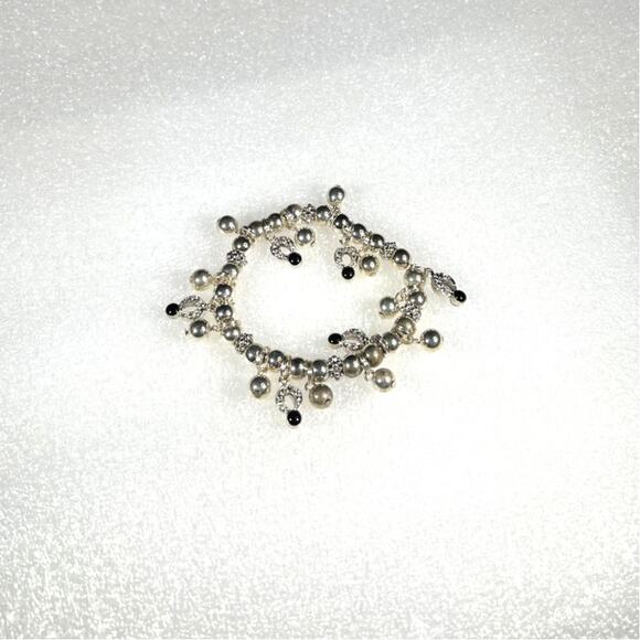 Silver Tone Black Sparkly Beaded Stretch Bracelet Deadstock New on Card Retro - Picture 7 of 13
